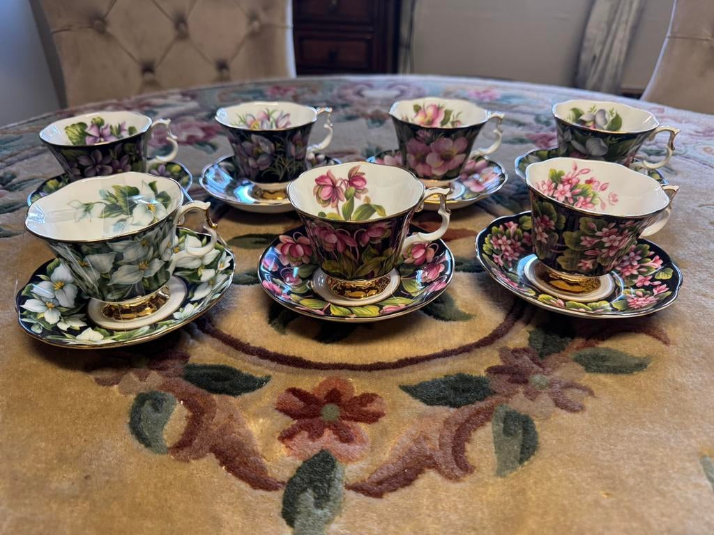Royal Albert provincial flowers, Antiek en Kunst, Antiek | Servies los, Ophalen