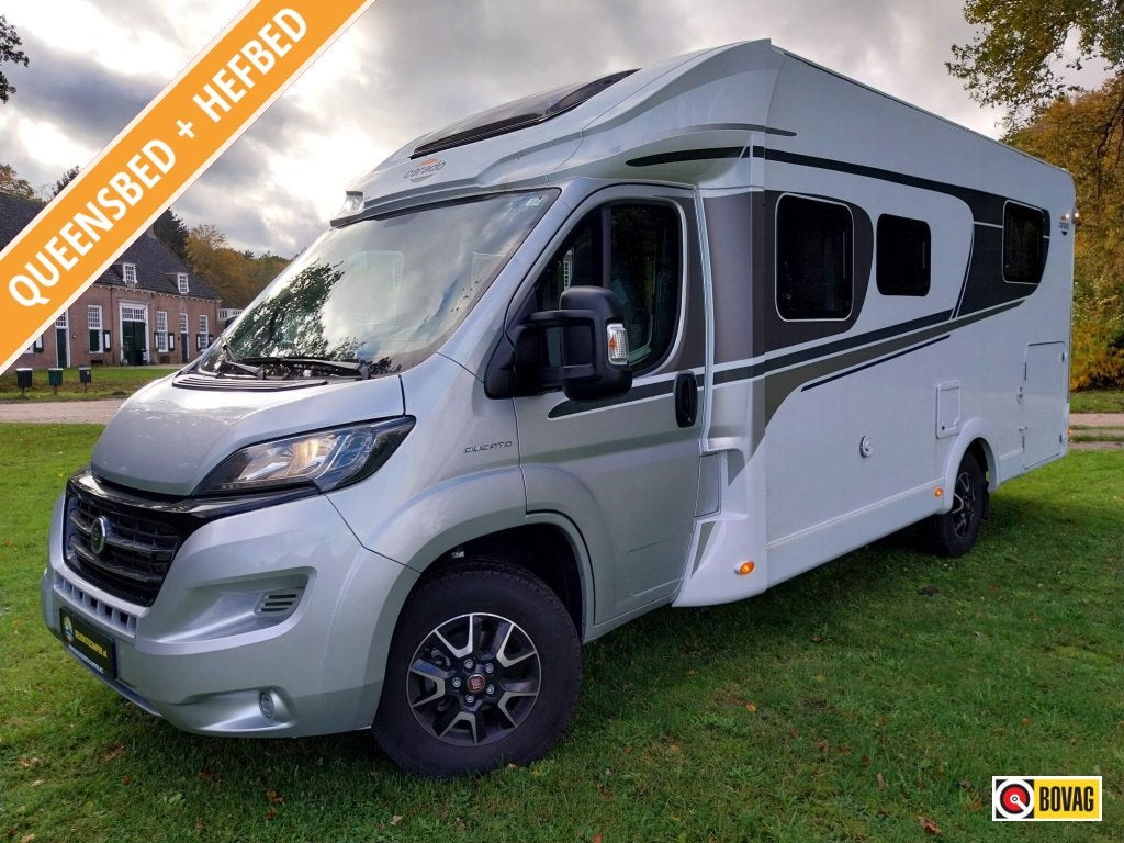 Luxe Carado T 459 met dubbele airco en groot zonnepaneel !!!, Niet ingevuld, Ringverwarming, Fiat, 7 tot 8 meter