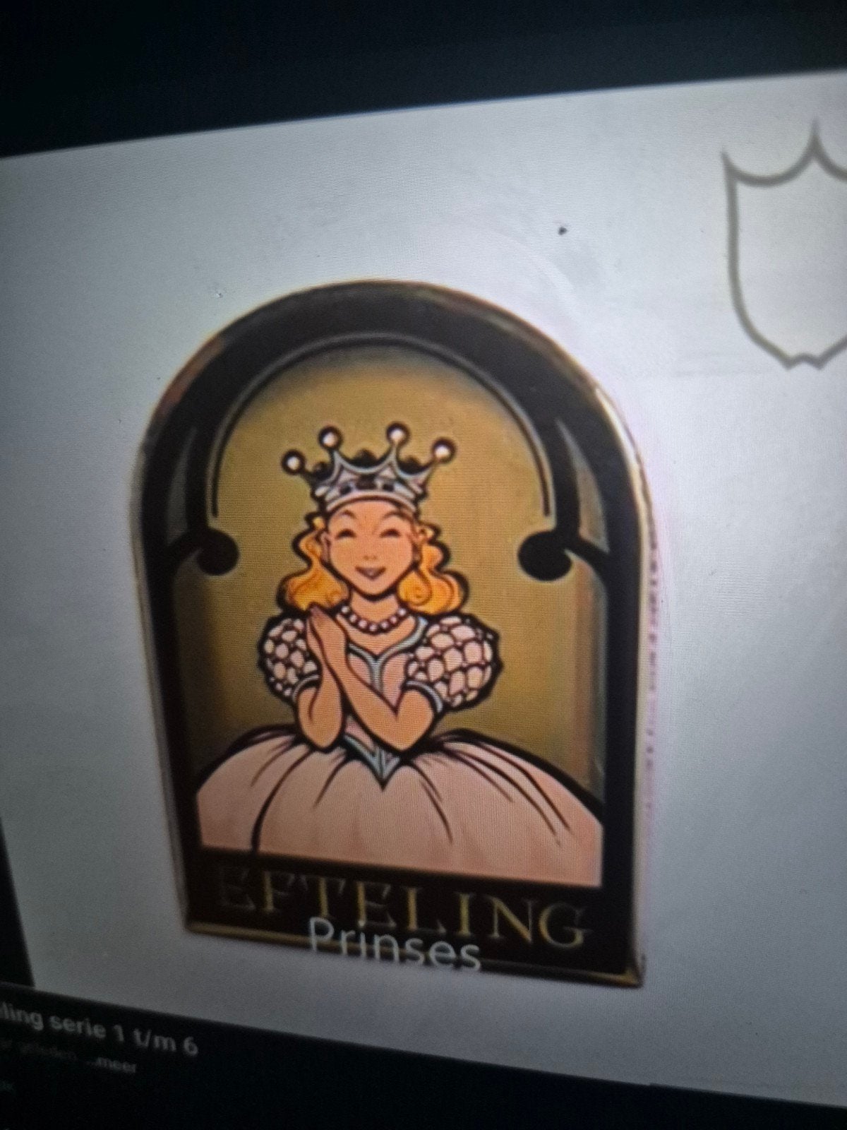 ben op zoek naar deze  Efteling pin prinses, Verzamelen, Verzenden, Gebruikt, Button of Speldje