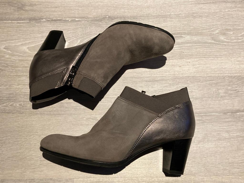 Pump/laarsje Ara maat 41 kleur taupe/metalic, Pumps, Overige kleuren, Ophalen of Verzenden, Gedragen