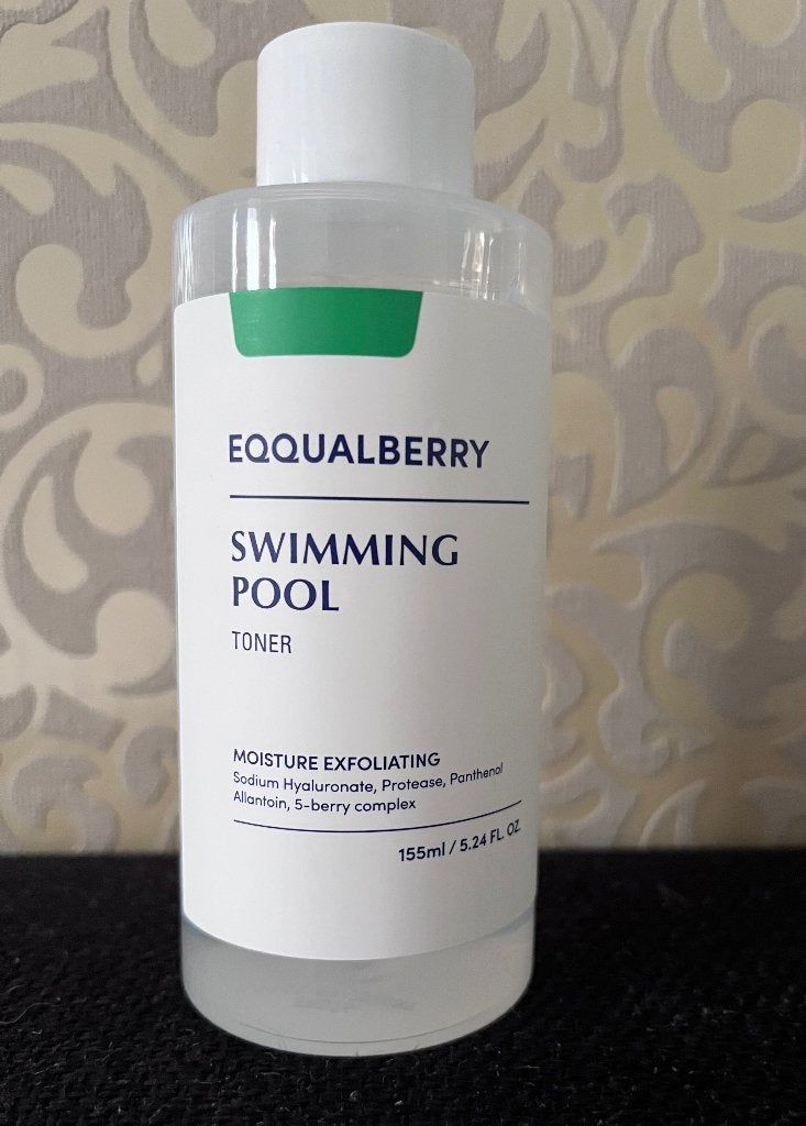 Eqqualberry Swimming Pool Toner, Ophalen of Verzenden, Zo goed als nieuw, Gehele gezicht, Verzorging