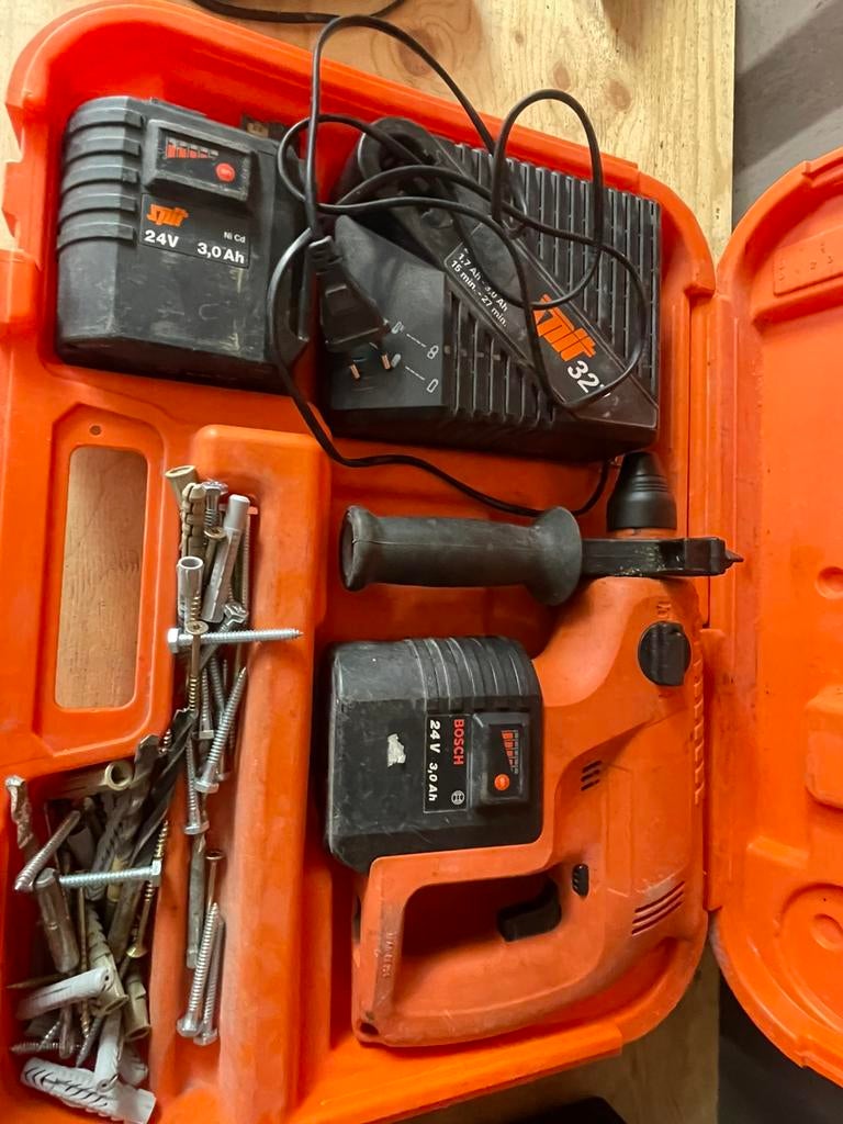 Spit 327 snoerloze boorhamer +2x accu +oplader + kist, 600 watt of meer, Boor- en/of Breekhamer, Ophalen of Verzenden, Zo goed als nieuw