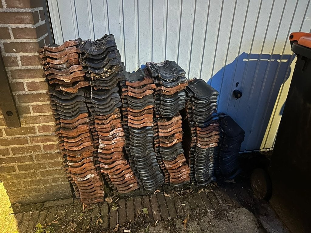 Dakpannen - gratis af te halen - +/- 200 stuks, Ophalen, Gebruikt, Steen of Klei, 15 m² of meer