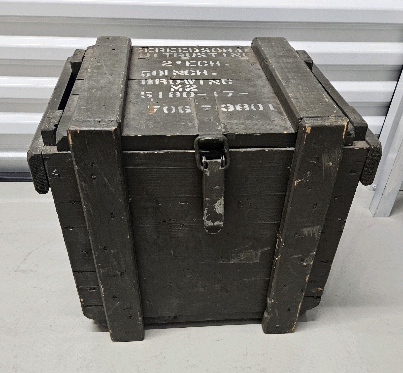 Militaire kist voor gereedschapsuitrusting, Ophalen, Landmacht, Nederland, Kist of Geocache