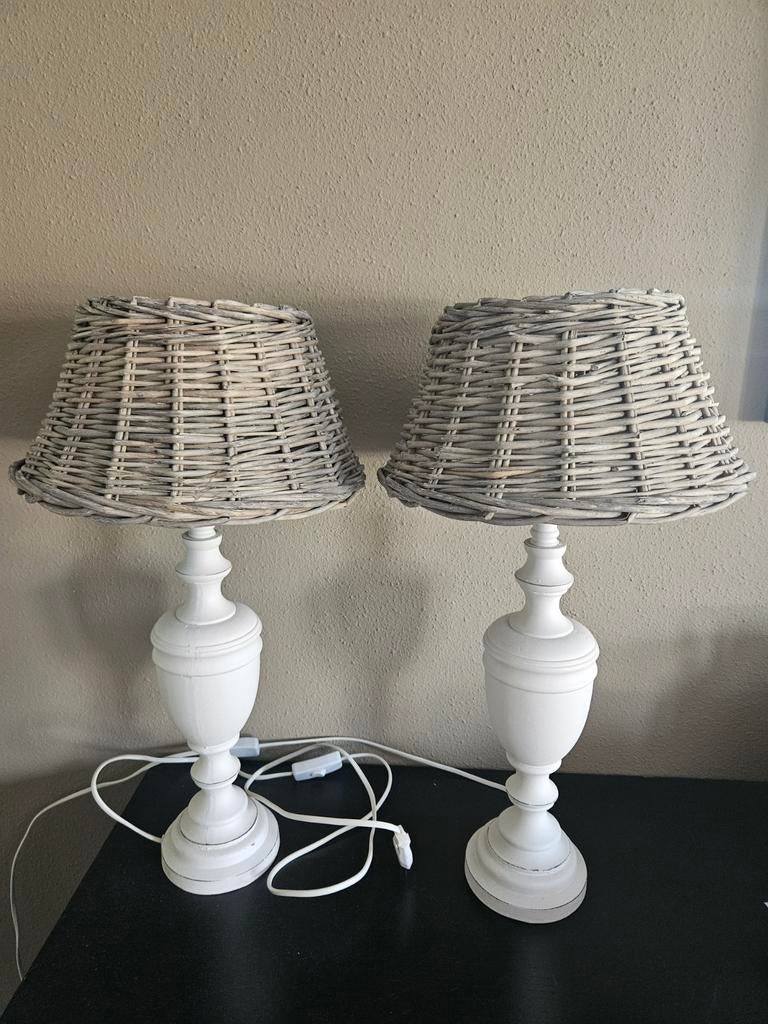 Set van 2 landelijke tafellampen met rieten kap, Gebruikt, 50 tot 75 cm, Landelijke, Brocante, Ophalen of Verzenden