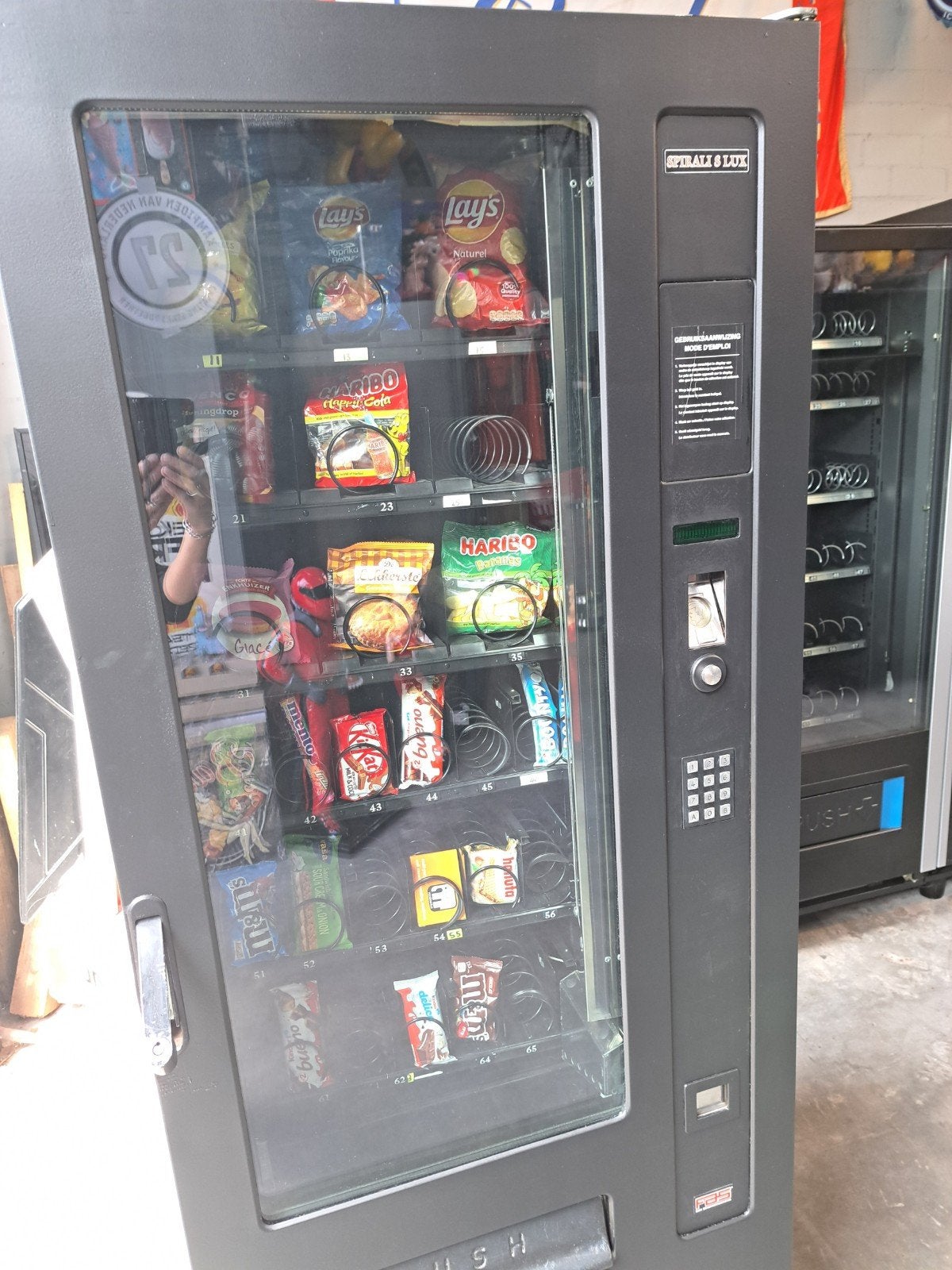 Snack automaat Fas Gekoeld, Ophalen, Gebruikt