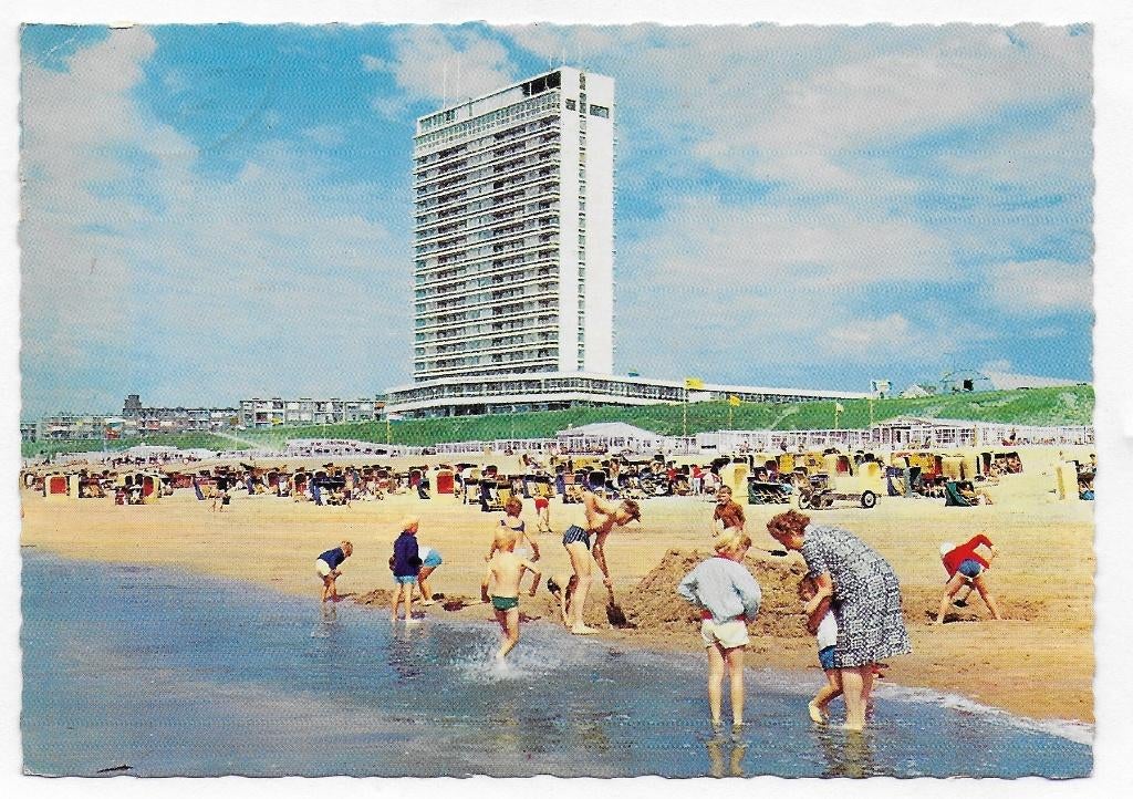Zandvoort Strand Gelopen Ansichtkaart (B4201 ), Ophalen of Verzenden, 1980 tot heden, Gelopen, Noord-Holland