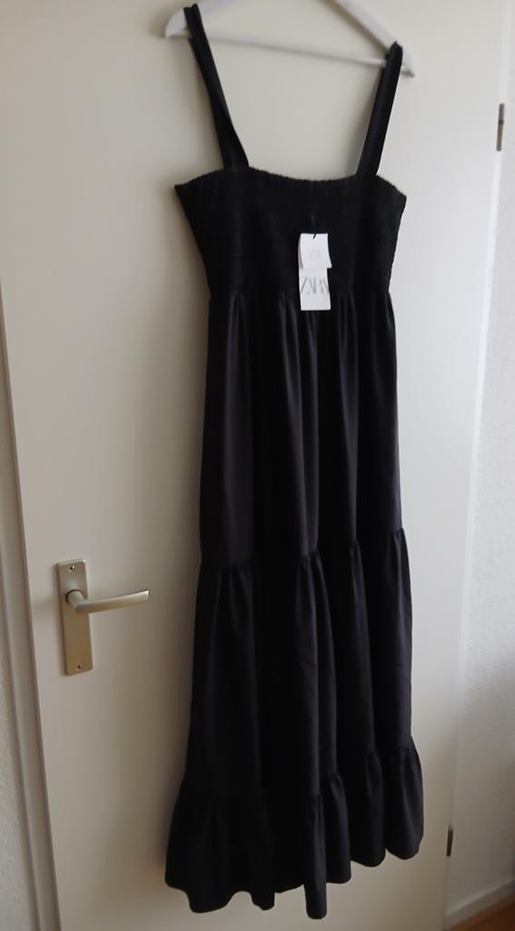 Modieuze maxi jurk mét prijskaartje van ZARA. Maat L., Kleding | Dames, Verzenden, Maat 42/44 (L), Nieuw, Onder de knie