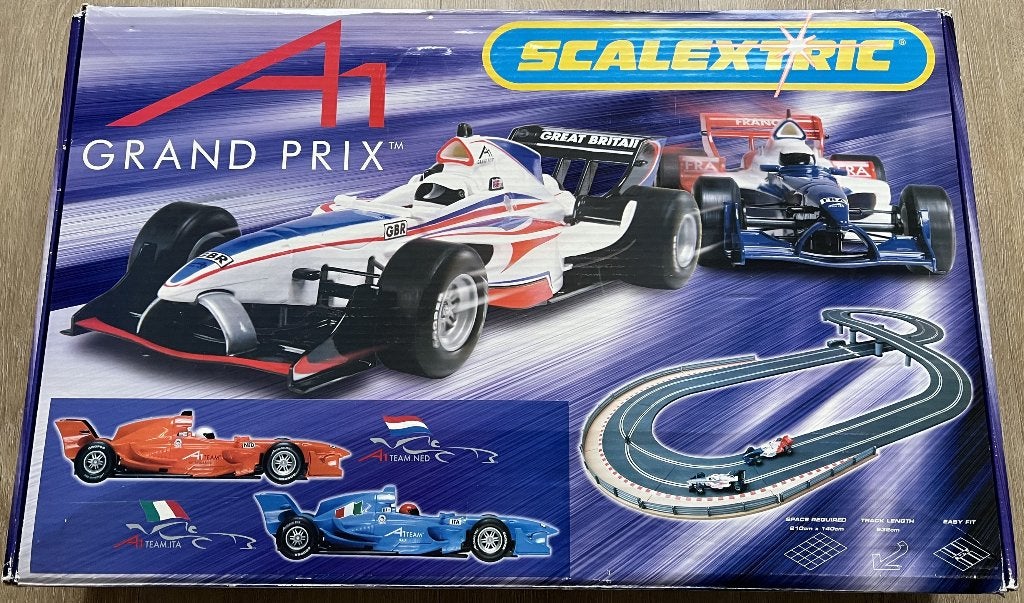 Scalextric A1 Grand Prix racebaan 1:32 – Nederland & Italië, Elektrisch, Ophalen, Overige merken, Racebaan