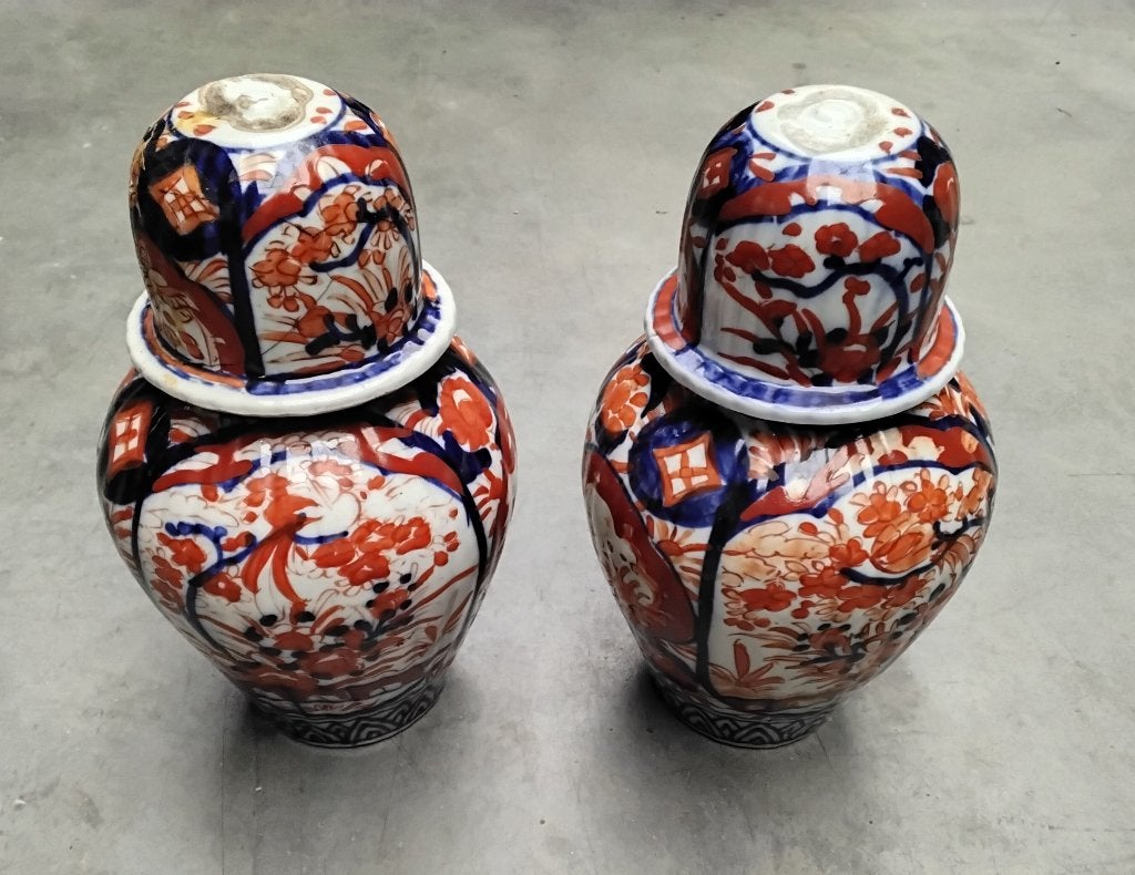 2 antieke imari vazen met floraal decor, Ophalen