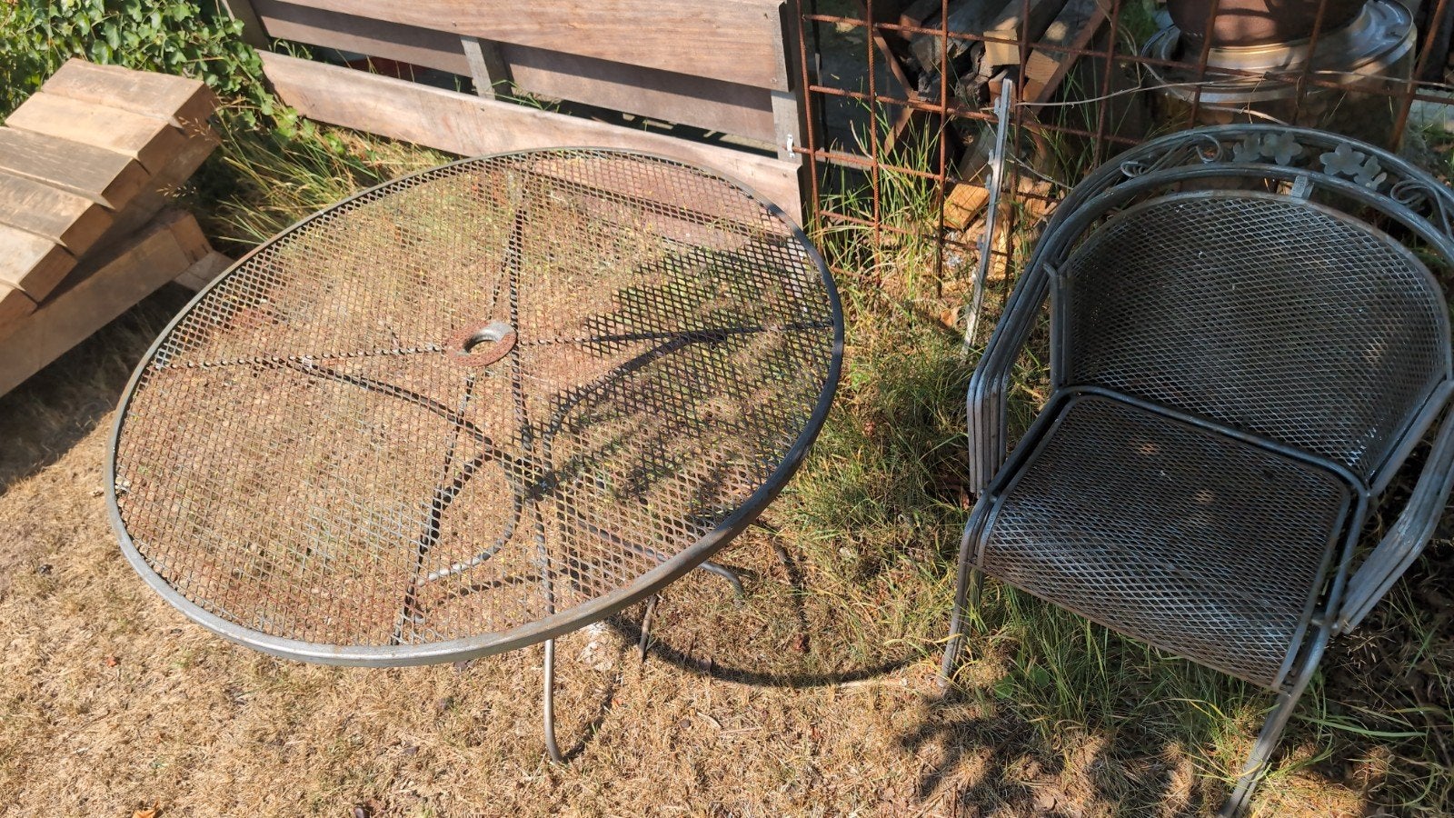 Metalen tuinset: ronde tafel en 4 stoelen, Ophalen, Gebruikt, Rond, Metaal
