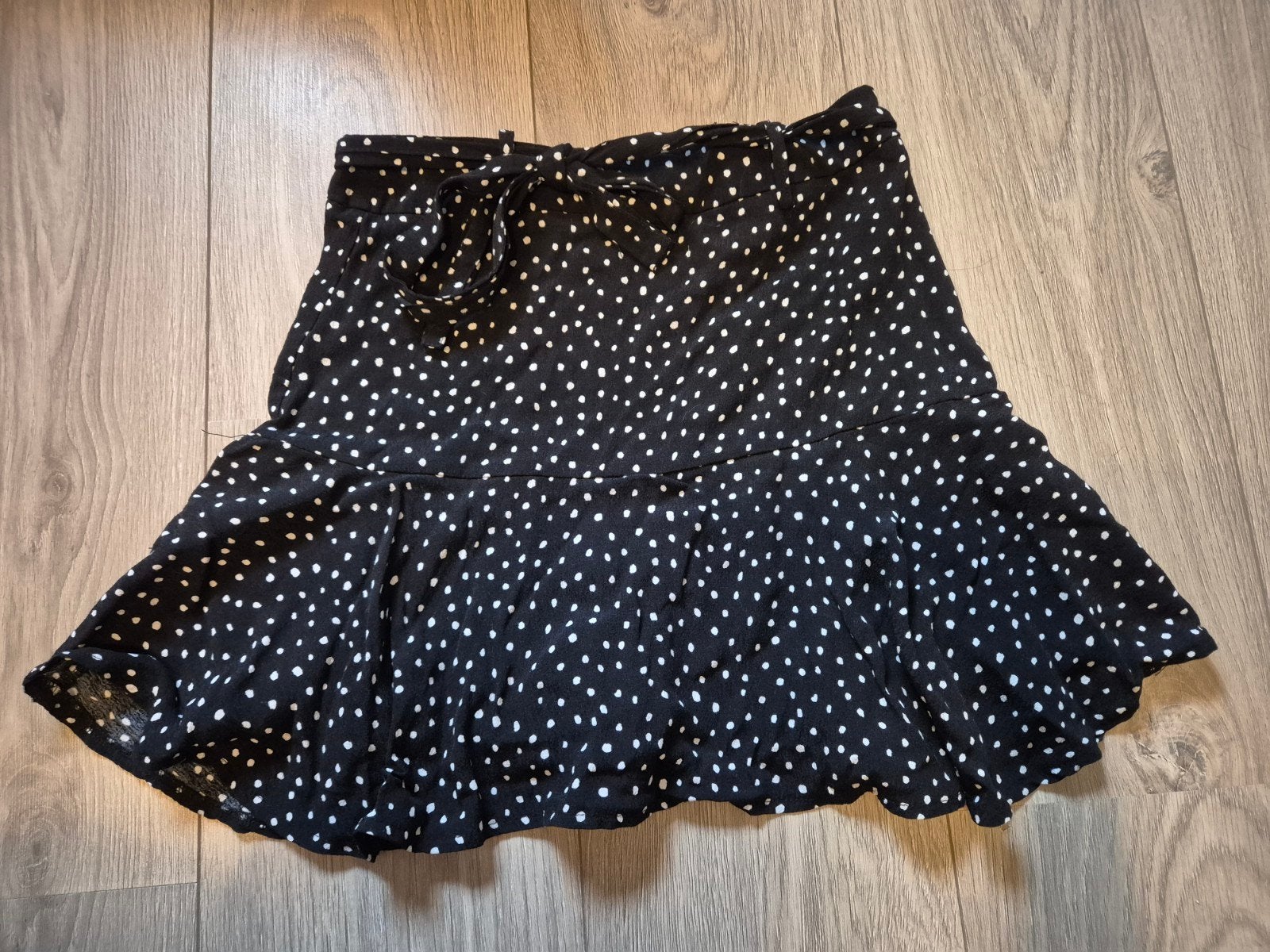Zwierige skirt zwart met witte stippen en ceintuur maat S, Seven Sisters, Zwart, Ophalen of Verzenden, Maat 36 (S)