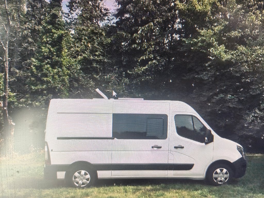 Camperbus Nissan nv 400, Overige merken, Chemisch toilet, Buscamper of Camperbus, Kluisje