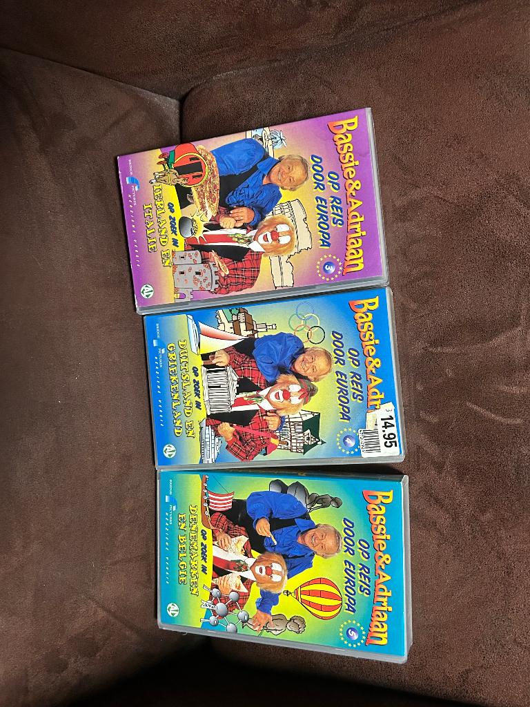 Bassie & Adriaan op Reis door Europa (VHS, 2000), Alle leeftijden, Ophalen of Verzenden, Zo goed als nieuw, Overige typen