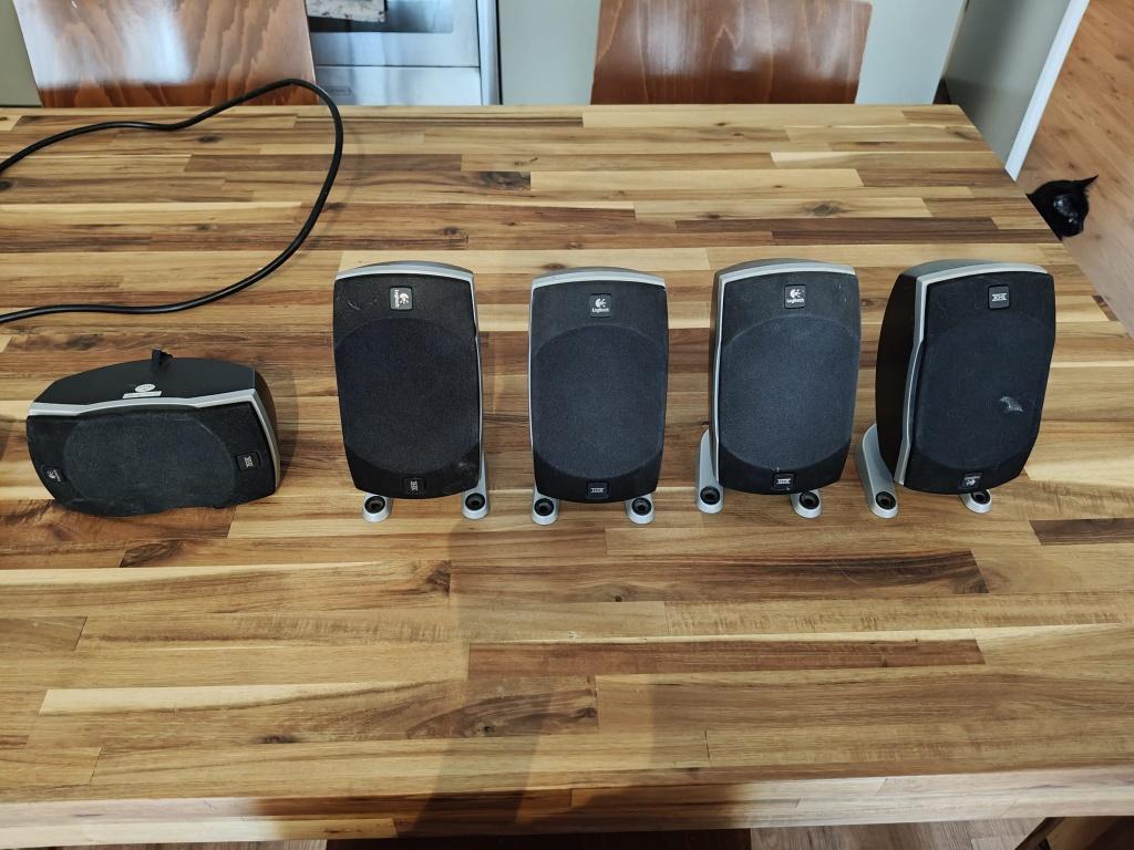 Logitech Z-5500 5.1 Surround sound system + Converter!, Audio, Tv en Foto, Luidsprekers, Gebruikt, Complete surroundset, 120 watt of meer