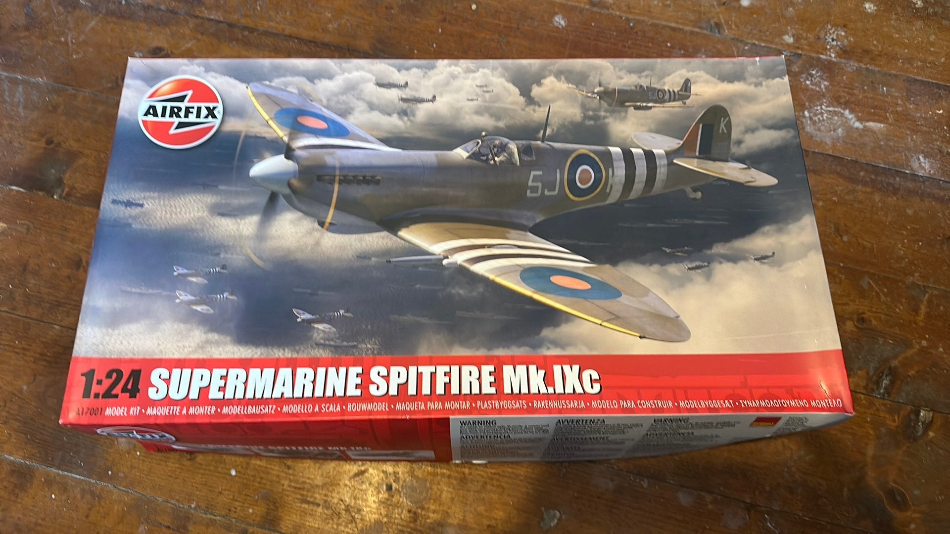 Airfix Supermarine Spitfire Mk.IXc 1:24 Superkit comp + boek, Ophalen of Verzenden, Nieuw, Groter dan 1:72, Overige merken