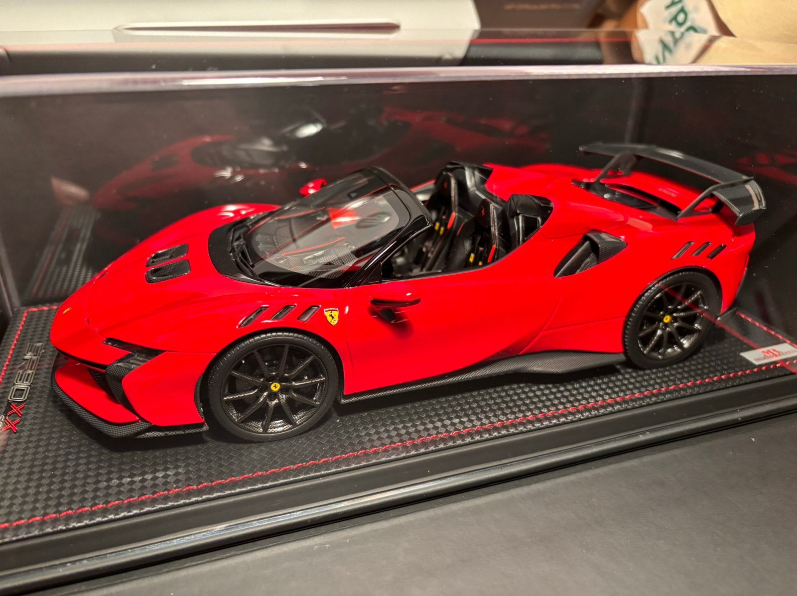 Ferrari SF90XX spider Rosso Corsa MR 1:18 ! C4F, MR, ., Nieuw, Ophalen of Verzenden