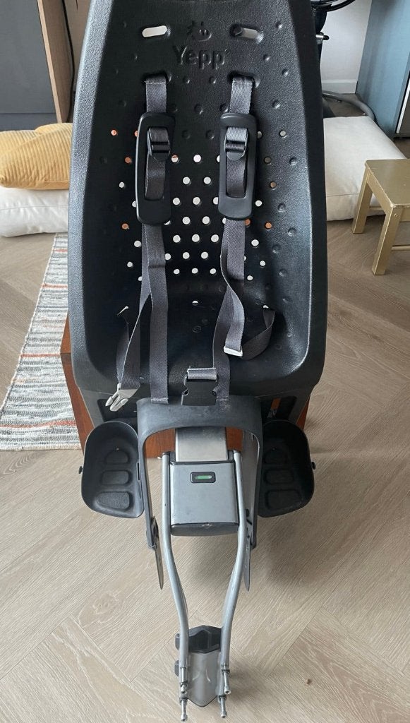 Yepp Achterzitje Fietsstoeltje Zwart, Fietsen en Brommers, Achterzitje, 9 t/m 36 kg, Ophalen, Yepp GMG