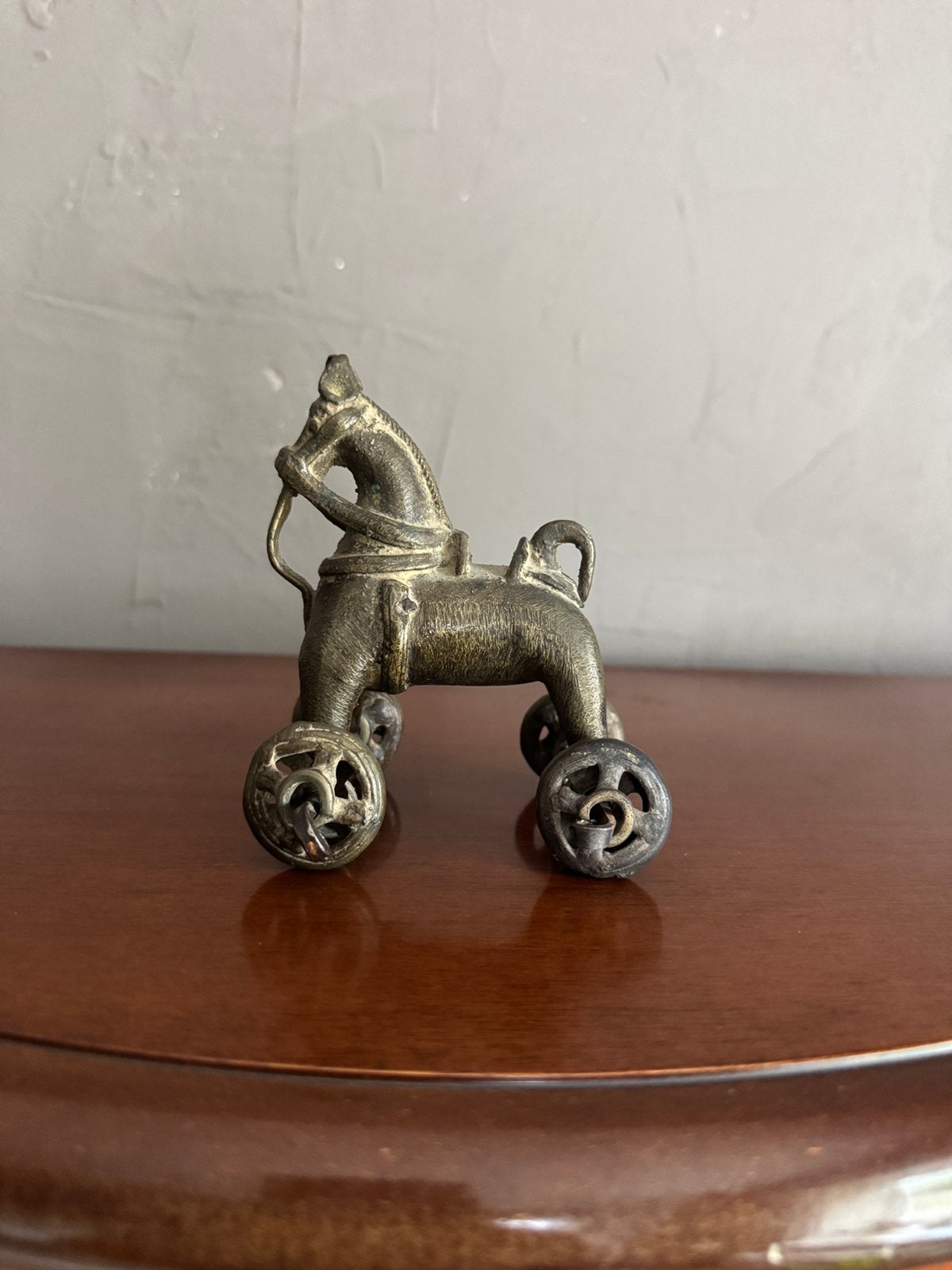 Indisch tempelspeelgoed paard op wielen (Dhokra) brons, Overige onderwerpen, Minder dan 20 cm, Ophalen of Verzenden, Beeld