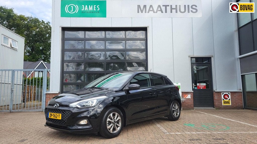 Hyundai I20 1.0 T-GDI Comfort navigatie + camera-Trekhaak., Voorwielaandrijving, Gebruikt, Origineel Nederlands, Bedrijf
