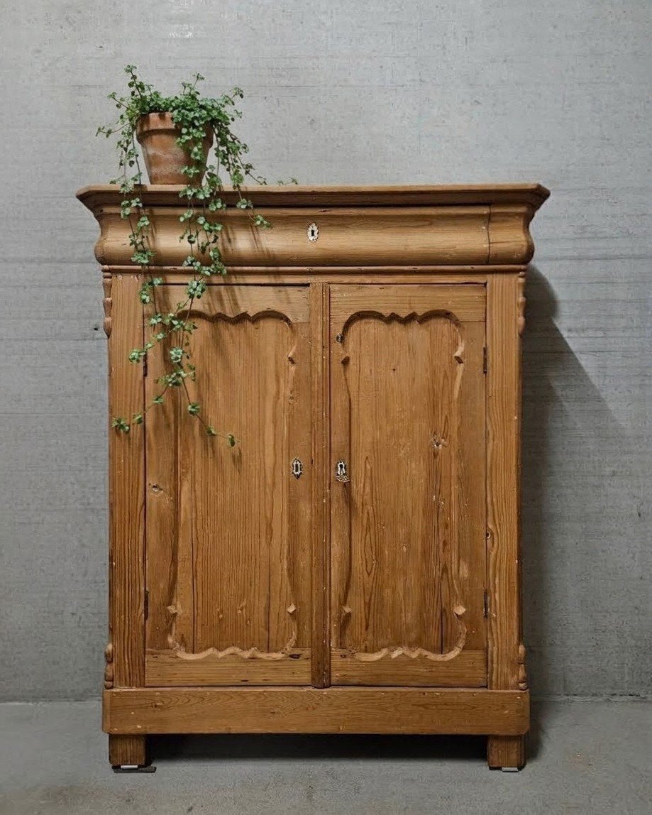 Antieke grenen Biedermeier meidenkast vintage ondiepe kast, Ophalen of Verzenden