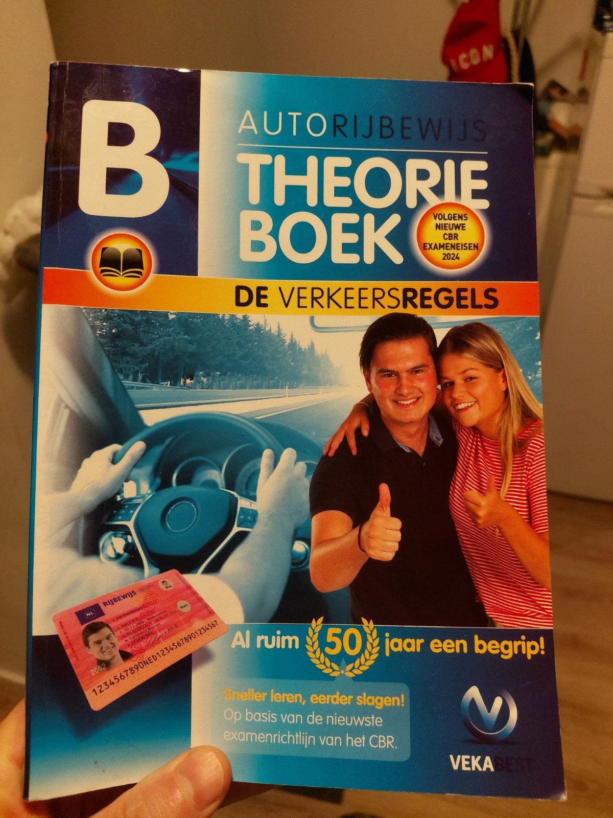 Autorijbewijs Theorieboek - Vekabest 5de druk, Ophalen of Verzenden, Zo goed als nieuw, Overige niveaus, VEKABEST
