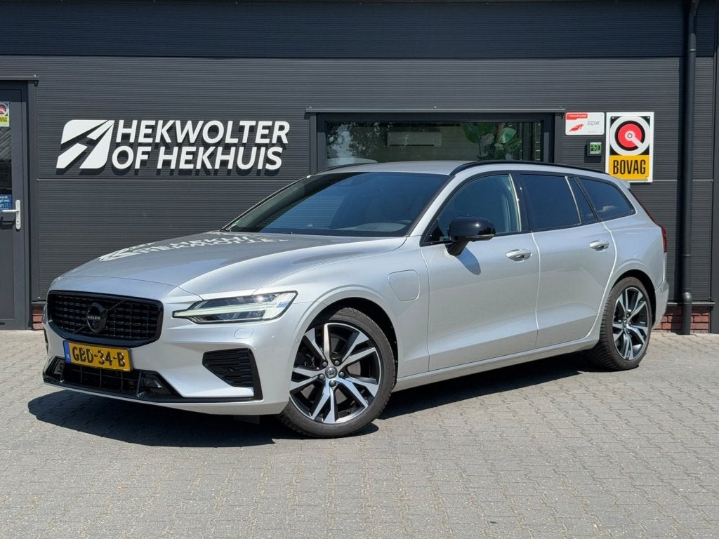Volvo V60 T6 Recharge AWD R-Design | B&W | Trekhaak | 360 |, Gebruikt, Euro 6, 4 cilinders, 340 pk