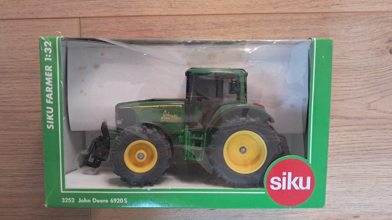GEZOCHT Siku John Deere Schreiber Landtechnik GMBH modellen, Hobby en Vrije tijd, Modelauto's | 1:32, Ophalen of Verzenden, Nieuw