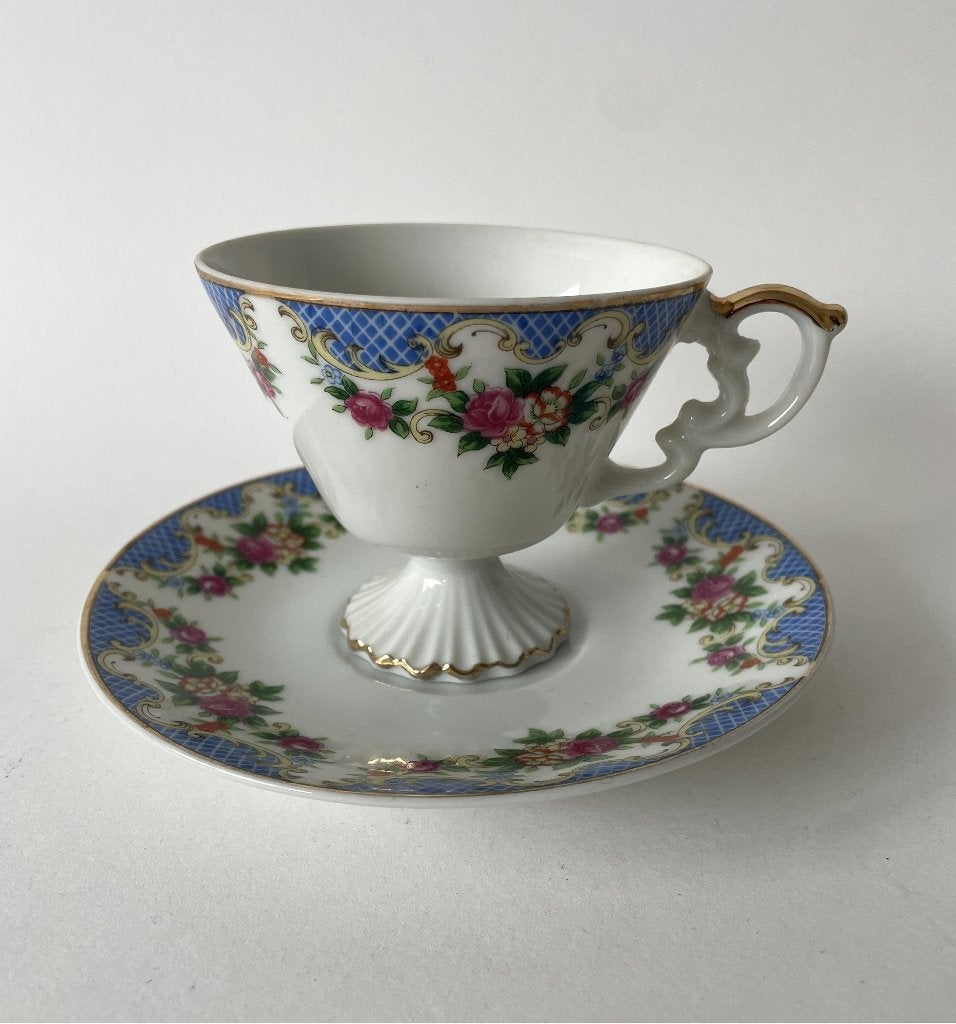 Vintage porseleinen kop en schotel, Verzamelen, Porselein, Kristal en Bestek, Ophalen of Verzenden, Zo goed als nieuw, Porselein