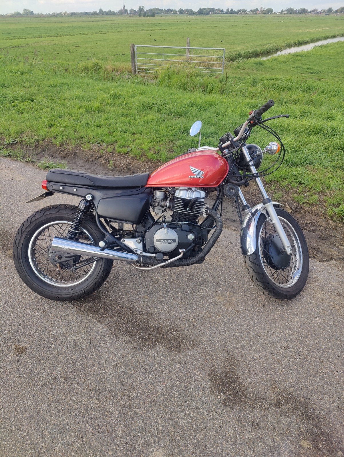Honda CM450C Cafe Racer | 1983 | 31.281 km | echte oldtimer, 450 cc, 2 cilinders, Gebruikt, Particulier
