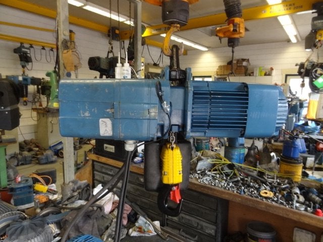 Comb. DEMAG ketting takel met elektra loopkat