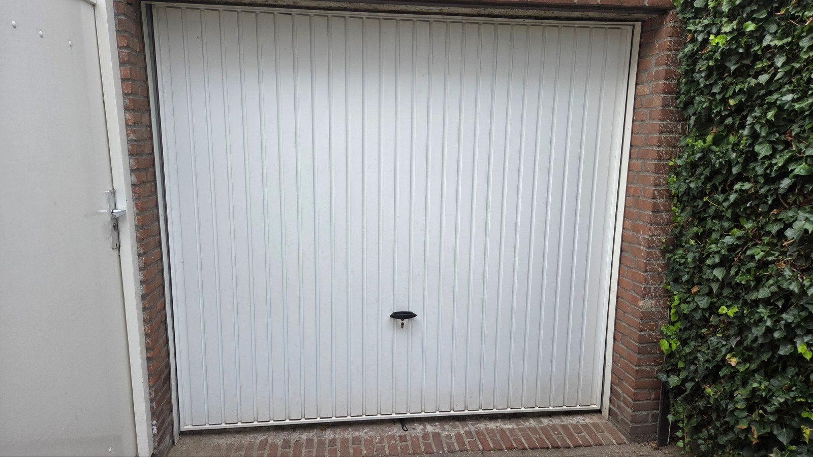 Garagedeur - Gebruikt maar in goede staat, Ophalen, Gebruikt, 120 cm of meer, Garagedeur