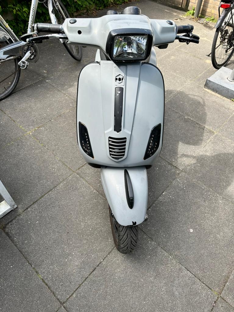 Vespa S50 4T opknapper, Fietsen en Brommers, Scooters | Vespa, Ophalen, Gebruikt, Maximaal 45 km/u, Vespa S