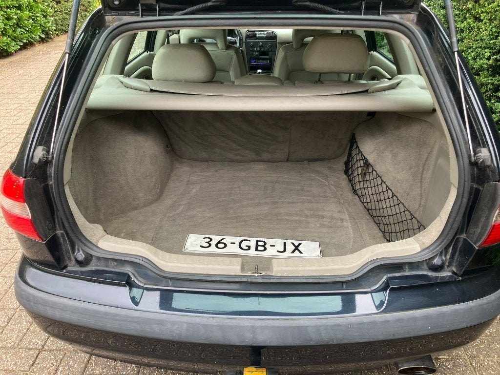 Volvo V40 2.0 T Dynamic (bj 2000), foto 8