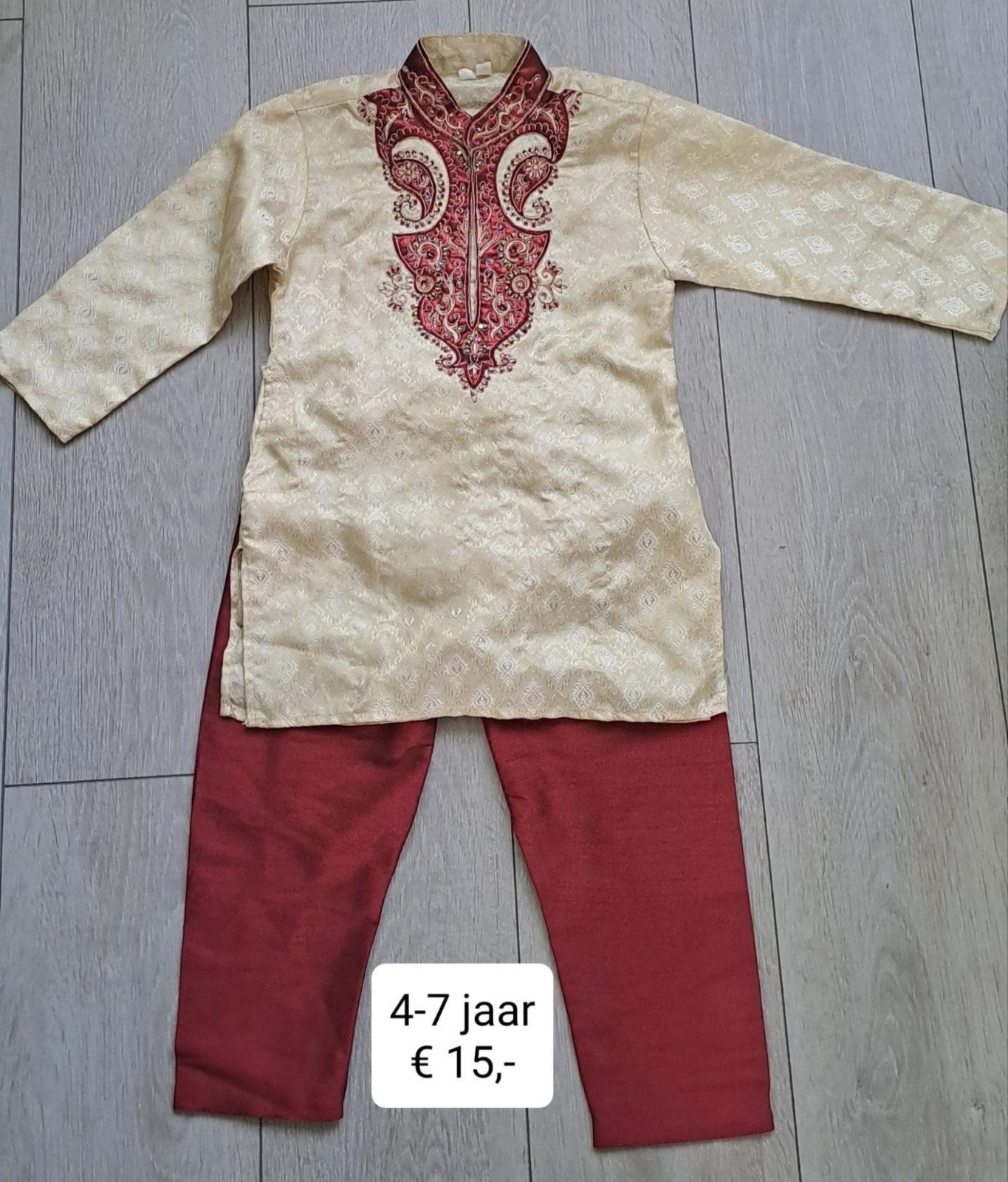 Traditionele Indiase kleding set voor jongens (4-7 jaar), Verzenden, Zo goed als nieuw, Onbekend, Jongen