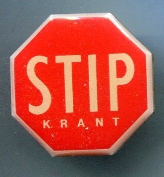 Stip krant email op zilverkl PIN ( BLAD3_347), Ophalen of Verzenden, Zo goed als nieuw, Merk, Speldje of Pin