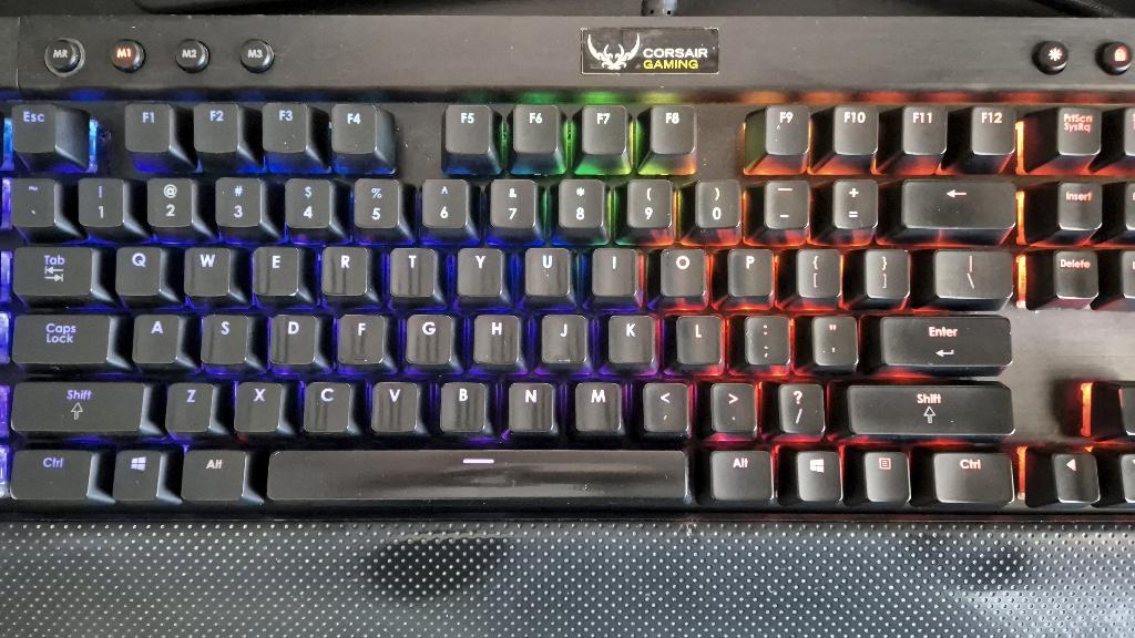 Corsair K95 RGB, Gebruikt, Ophalen of Verzenden, Qwerty, Gaming toetsenbord