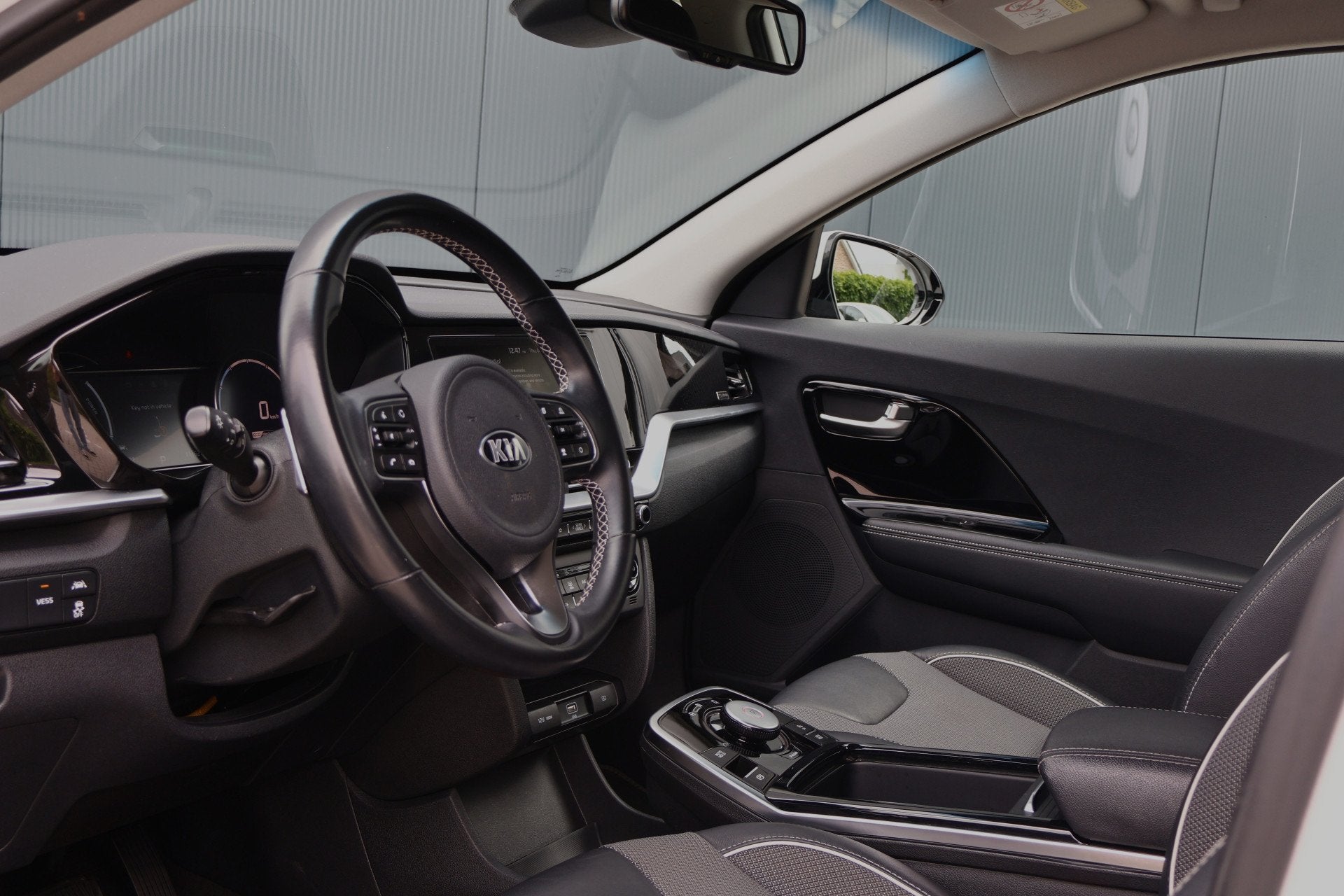 Kia e-Niro DynamicLine 64 kWh | 97% soh! | Keyless | Camera, Auto's, Kia, Parkeersensor, Gebruikt, 1712 kg, Met garantie (alle)