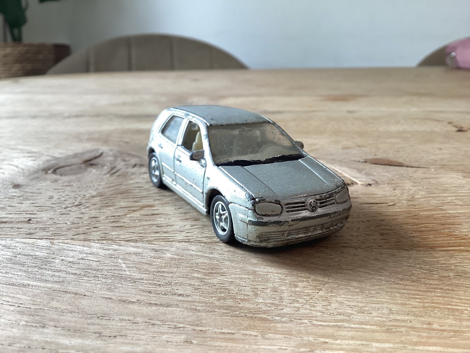 Welly Volkswagen Golf IV GTI 1:60 Diecast Modelauto Nr. 2046, Ophalen of Verzenden, Gebruikt, Auto