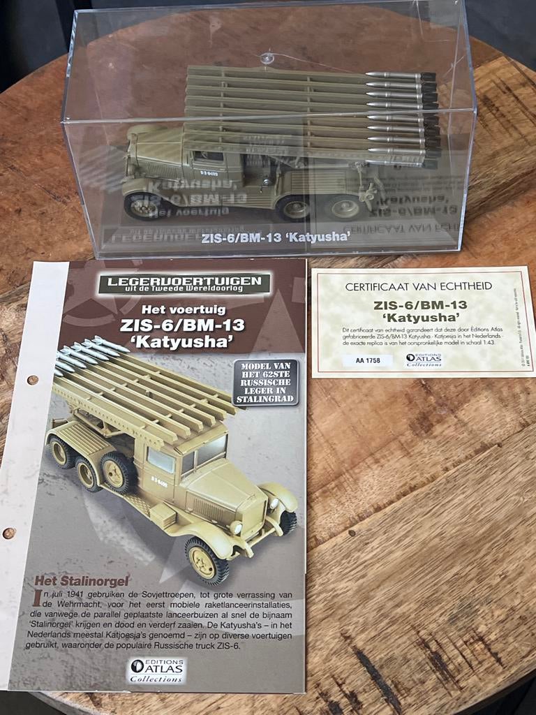Schaalmodel ZIS-6/BM-13 'Katyusha' - Editions Atlas 1:43, Ophalen of Verzenden, Zo goed als nieuw, Auto, Overige merken