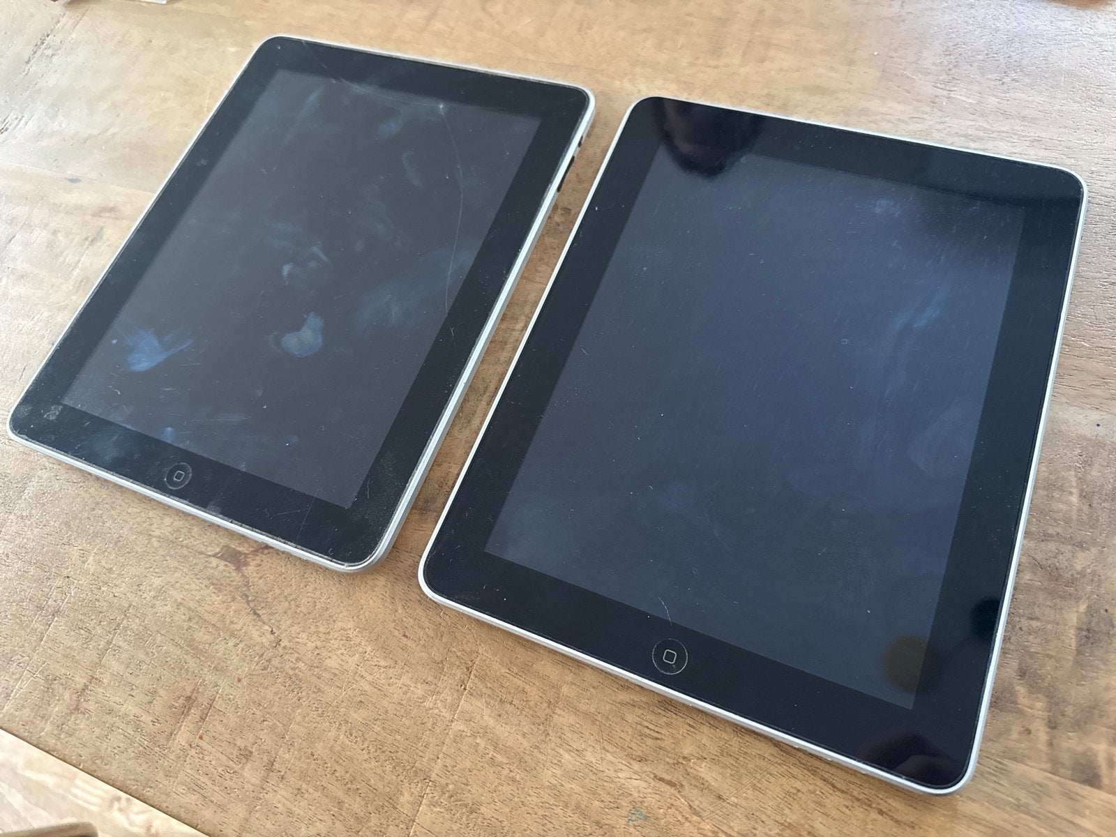 2x Apple iPad 1e generatie - Wi-Fi - 16GB, Computers en Software, Gebruikt, Apple iPad, Ophalen of Verzenden, 16 GB