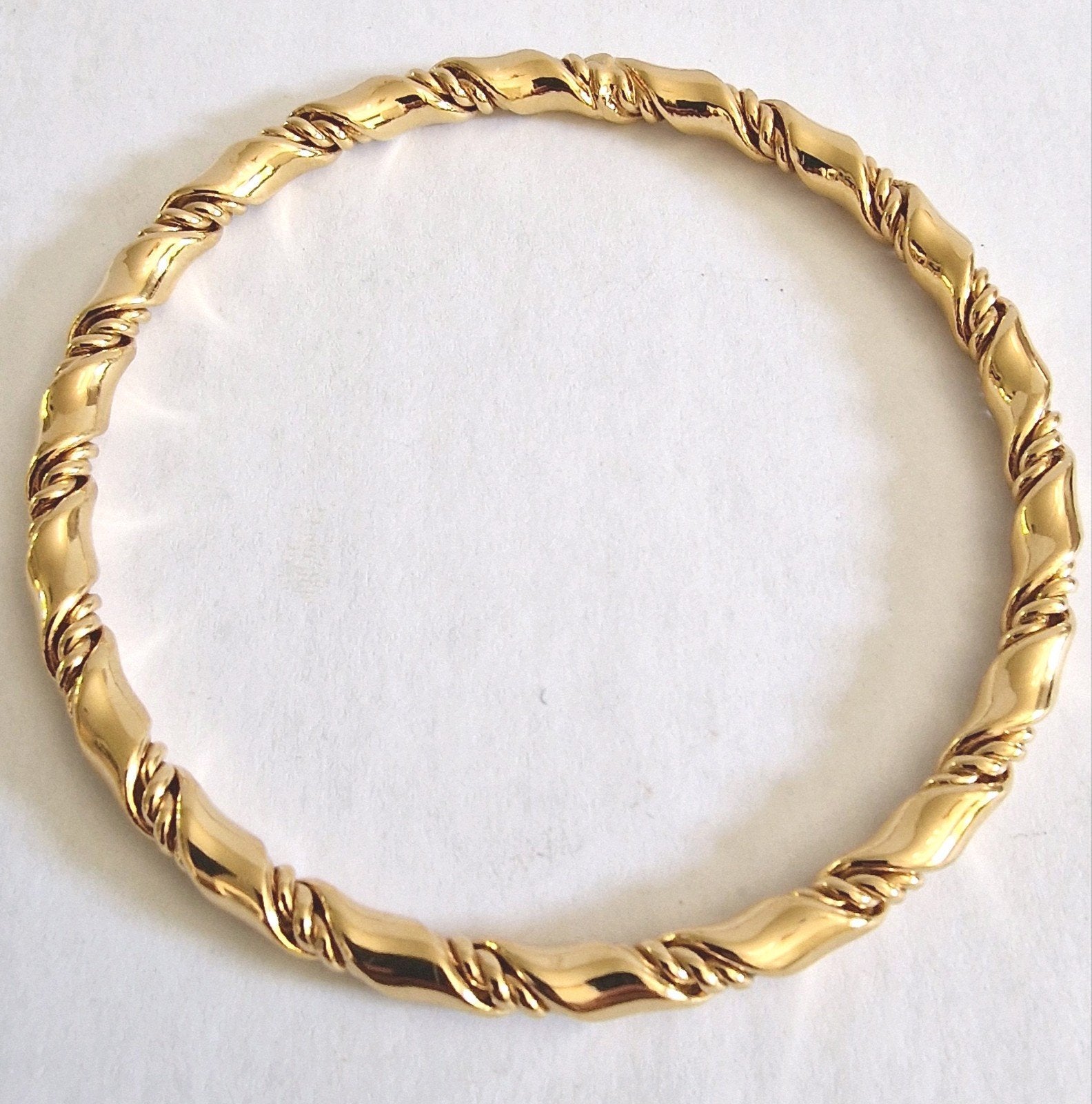 Vergulde Monet armband., Ophalen of Verzenden