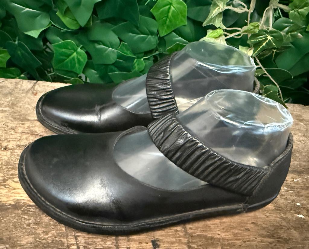 gewoon Nieuwe ballerina's  van Loints of holland maat 37, Kleding | Dames, Schoenen, Zwart, Loints of holland, Nieuw, Loints of holland