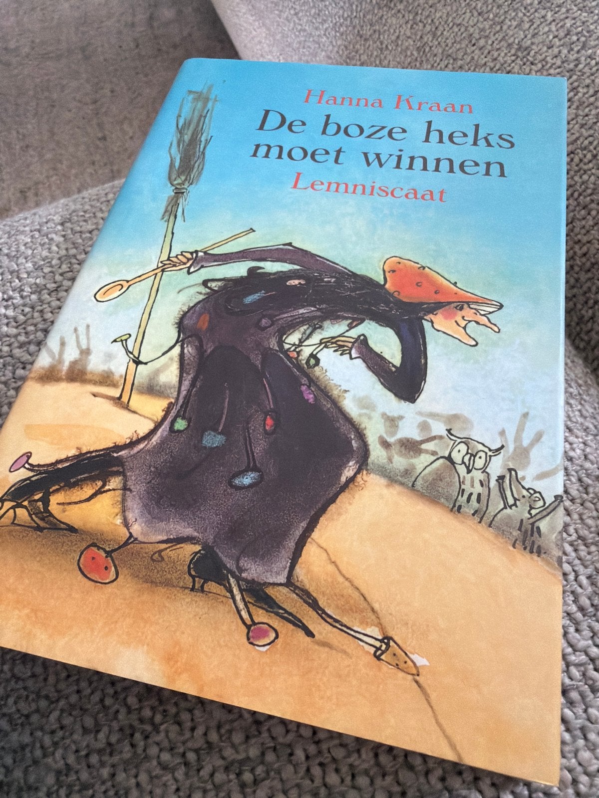 De boze heks moet winnen - Hanna Kraan (kinderboek), Ophalen of Verzenden, Gelezen, Sprookjes