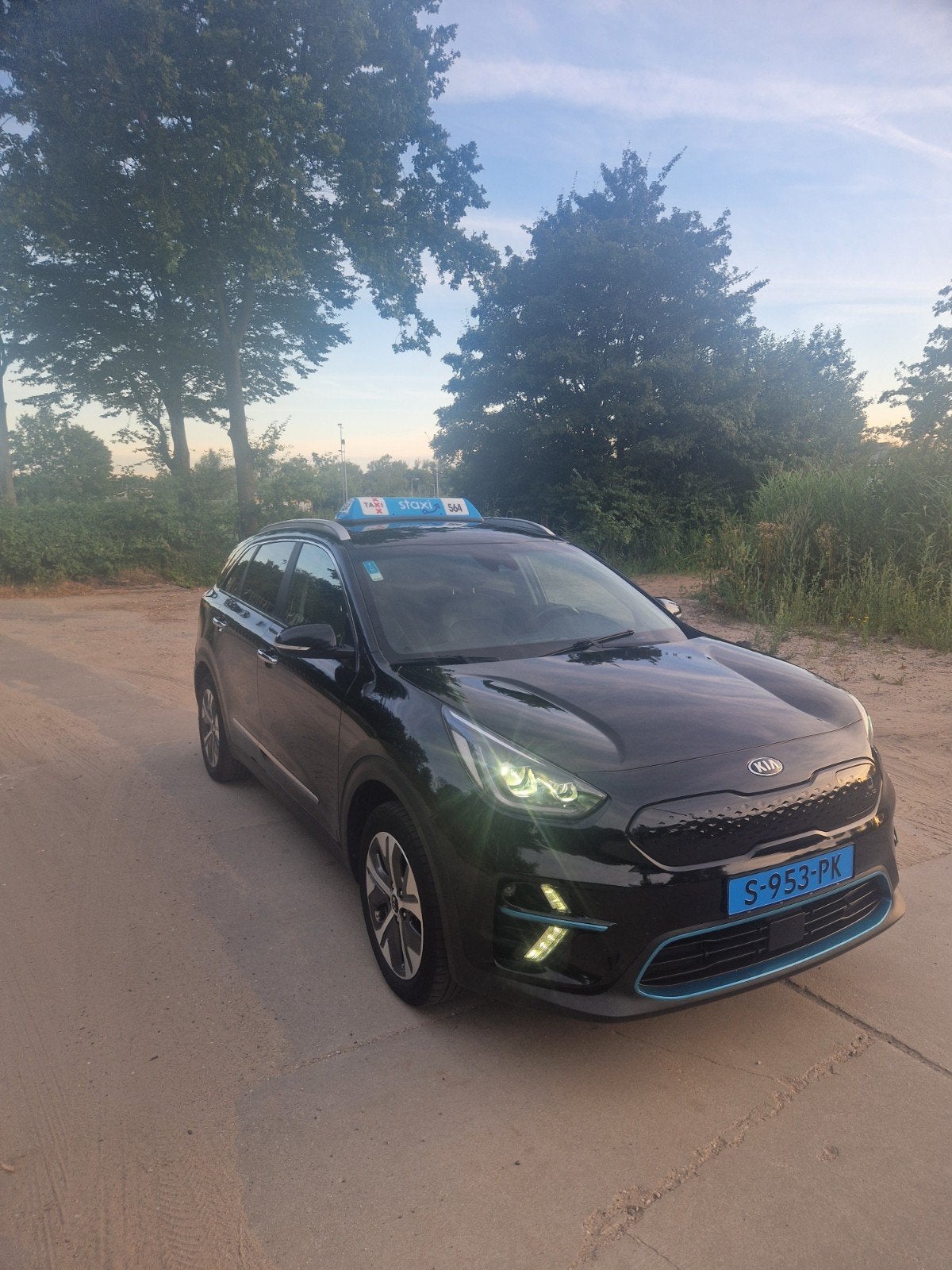 Kia e-Niro 64kWh 204PK DynamicPlusLine 2 Eigenaren Taxiklaar, 1712 kg, Zwart, 39 pk, Elektrisch