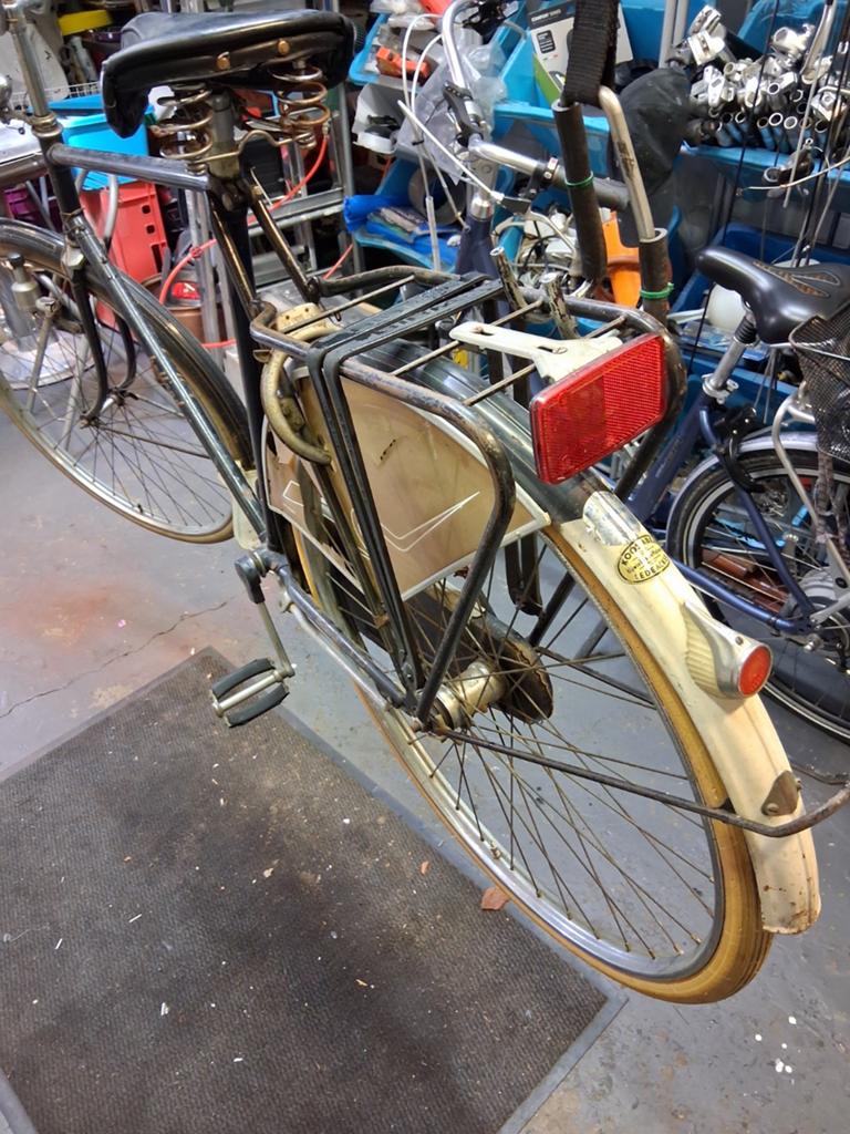 BATAVUS SPORT HERENFIETS VINTAGE 1962 !! SCHUURVONST., Fietsen en Brommers, Fietsen | Oldtimers, Ophalen, Terugtraprem, Jaren '60 of nieuwer