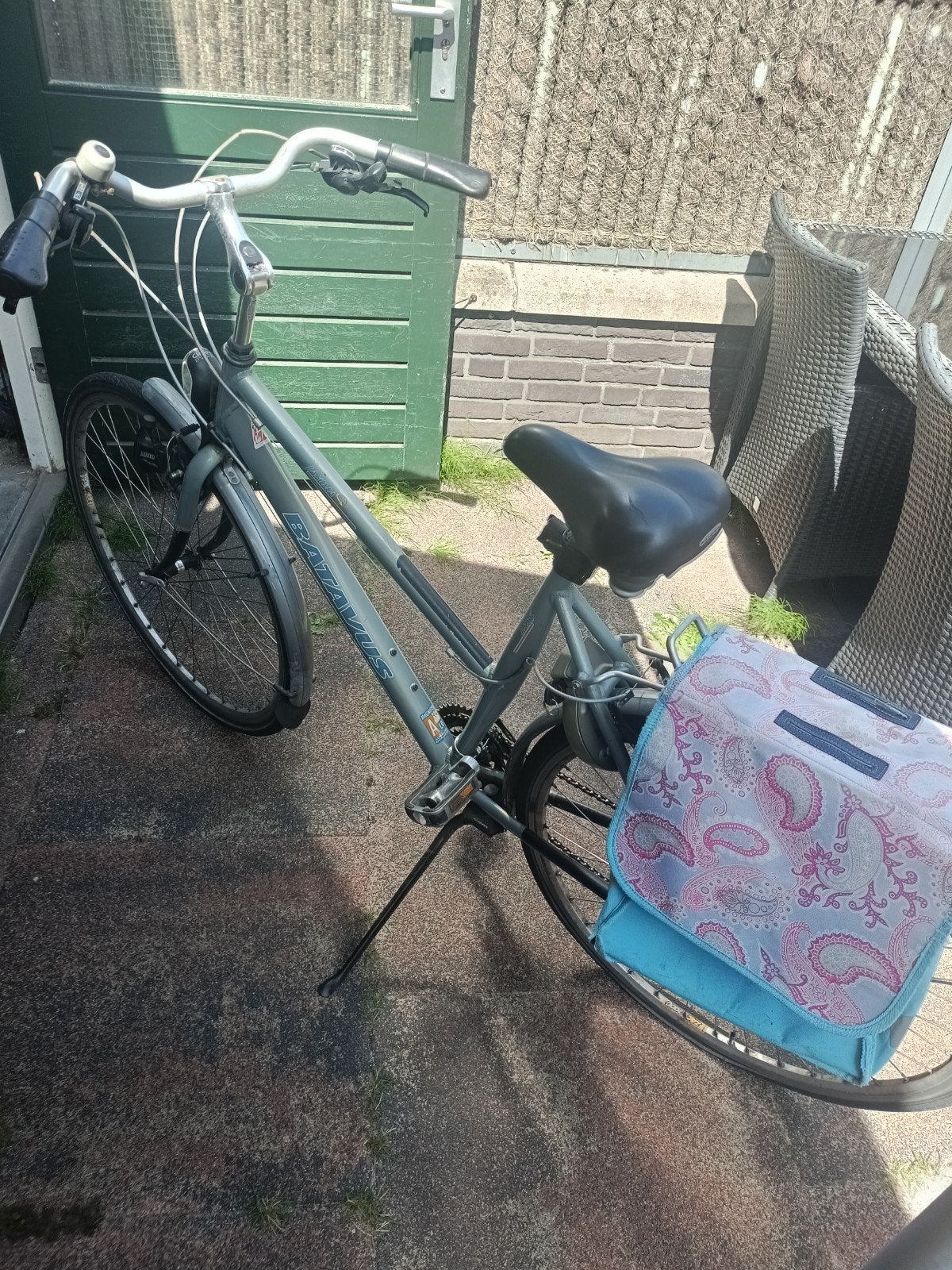 Damesfiets opknapper (lekke band), Ophalen, Gebruikt, Versnellingen, Batavus