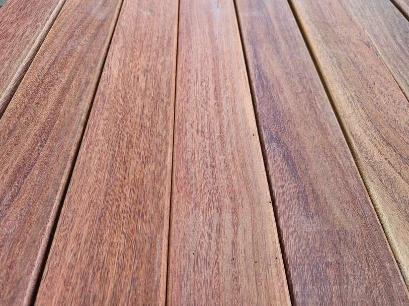 EXTRA KORTING: GEVELBEKLEDING PARTIJ HARDHOUTEN   GEVELBEKLE, Ophalen of Verzenden, Nieuw, 250 cm of meer, Planken