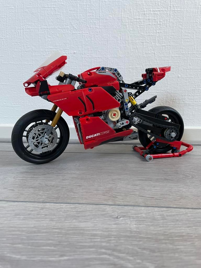 Lego Technic 42107 Ducati Pangiale V4R, Lego, Ophalen of Verzenden, Zo goed als nieuw, Technic