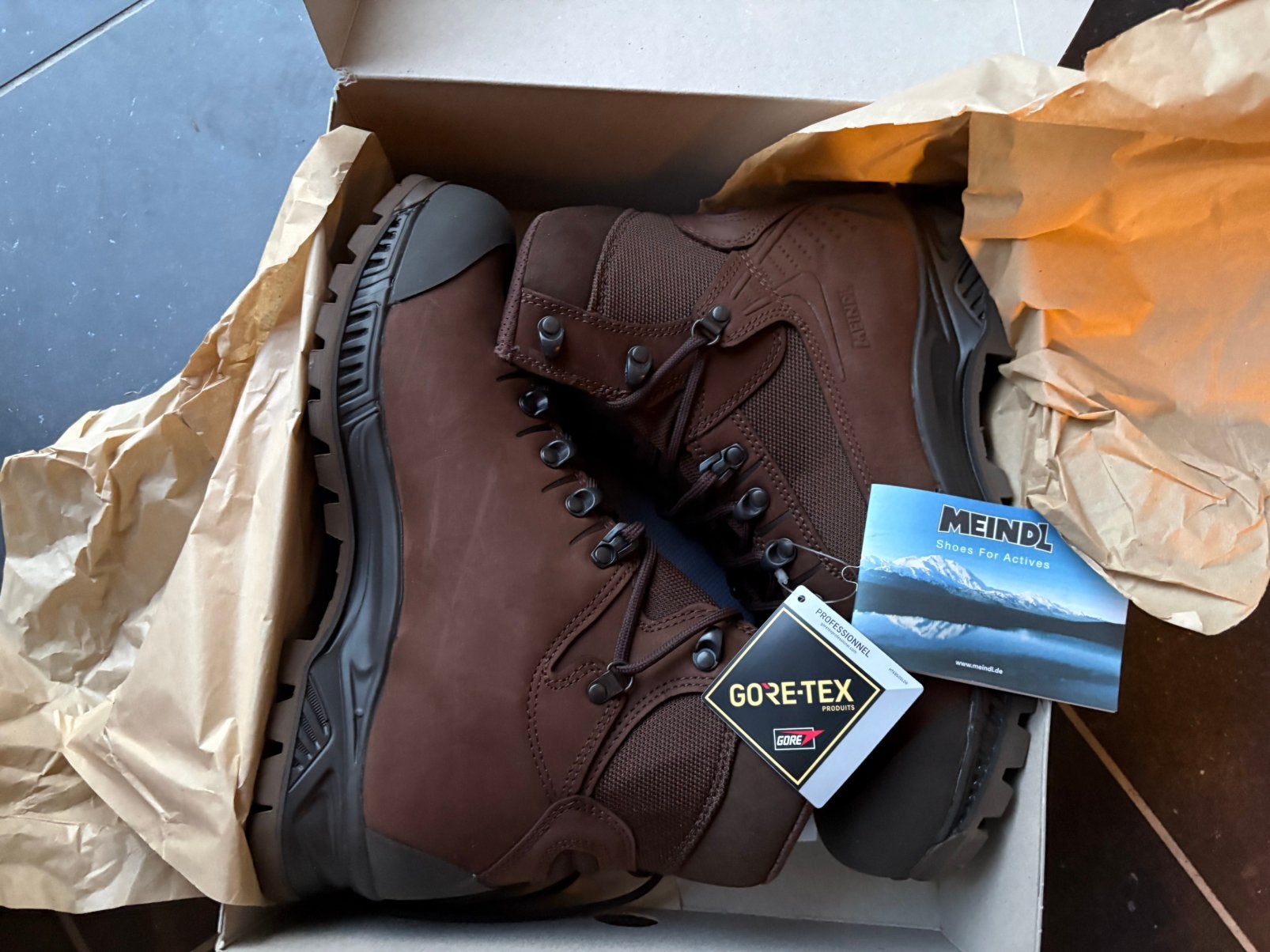 Meindl Allweather goretex maat 45 (wijd) NIEUW bergschoenen, Ophalen of Verzenden, Nieuw, Schoenen